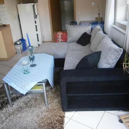 Gemutliche Gut Eingerichtete Und Ruhige Ferienwohnung
